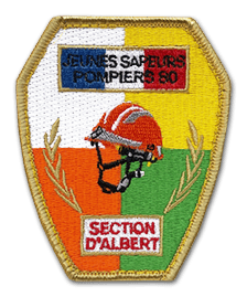 ecusson brodé des jeunes sapeurs pompiers d'albert, avec bourdon or
